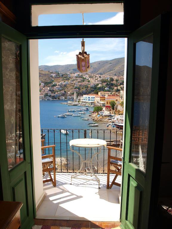 Marina Studios Symi Cameră foto
