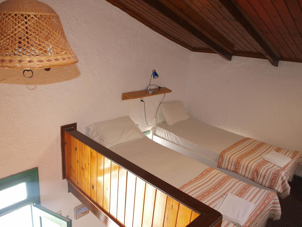 Marina Studios Symi Cameră foto